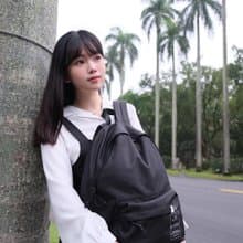 【DOUGHNUT】15吋 防潑水 後背包 經典大學包 水壺格 減壓-黑 RE