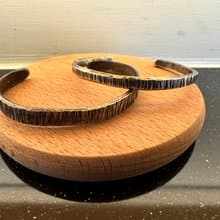 手作銀飾—925純銀 樹紋開放式手環 情侶手環 手工樹紋錘紋