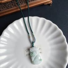 天然緬甸玉翡翠 白底青飄陽綠 荷葉魚 翡翠 禮物 天然石 項鍊