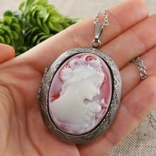 White Red Pink Girl Lady Cameo Oval Locket Victorian Pendant Necklace Jewelry