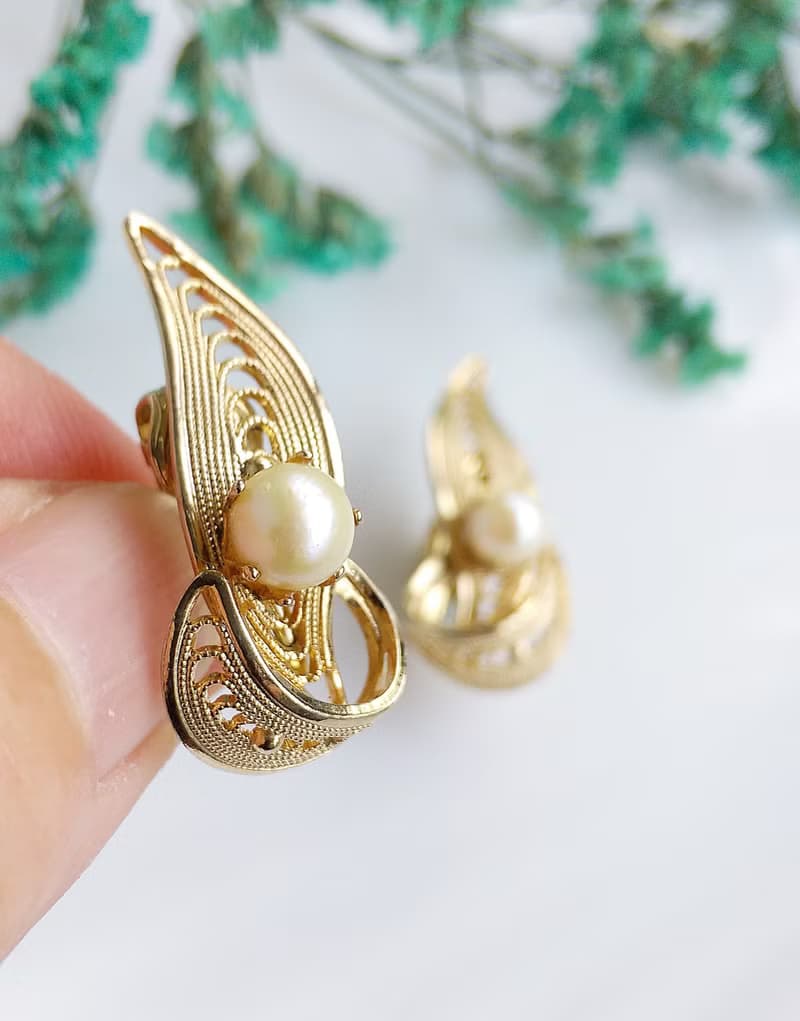 Vintage Jewelry 西洋古董飾品 對稱 掐絲 流線葉珠 夾式耳環