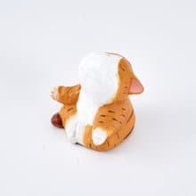 Yara 盤坐冥想的瑜伽貓木雕