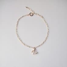 イニシャルチェーンブレスレット