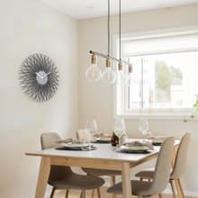 Radium深色 - 優雅的旭日形時鐘有 3 種閃閃發光的黑銀色調