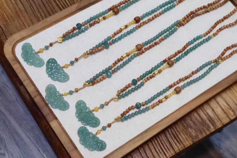 木火蝶 生旺九運 天然藍水翡翠老山檀蝴蝶項鏈毛衣鏈 新中式項鏈