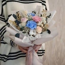 永生藍粉玫瑰花束 求婚花束 生日花束 情人節告白花束 現貨花束