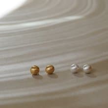 ドームピアス/イヤリング