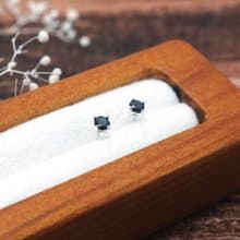 深邃黑 圓形純銀 3mm 單鑽耳環 爪鑲 925純銀 女生耳環 男生耳環