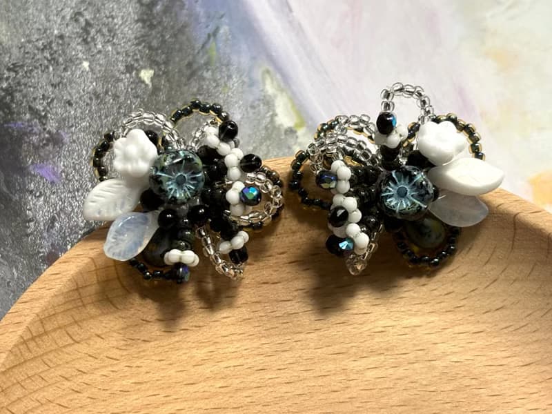 黑薔薇 串珠花朵耳環 手作耳飾 花團錦簇 花叢耳環