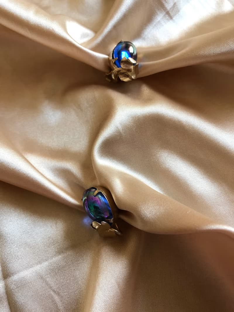 Vintage Purple Grape Glass Gold Clip On Earrings