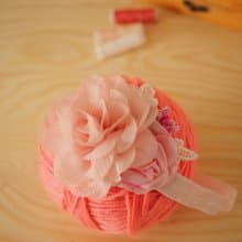 手作粉色布花蕾絲嬰兒女童髮帶 適合百日宴彌月拍攝家庭照