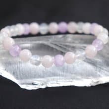 粉晶-月光石-紫水晶-人緣-穩定情緒-貴人-水晶手鍊