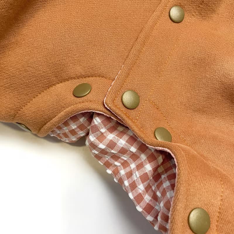 【現貨】特洛伊睡夢半醒中| 雙面鋪棉開釦長袖包屁連身服