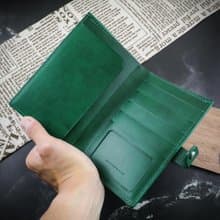【護照夾/直立式中夾】可容納台灣國際駕照 意大利植鞣 Mister