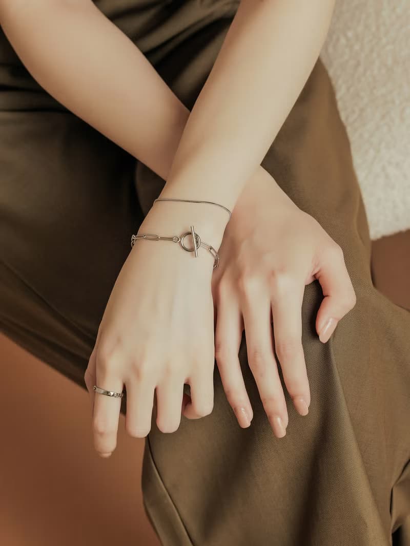 【現貨24HR出貨】Basics。長方形刻花手鍊