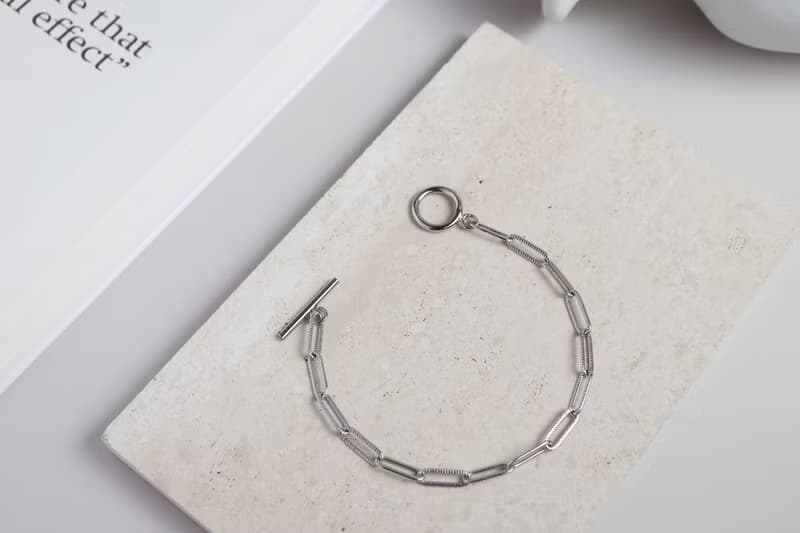 【現貨24HR出貨】Basics。長方形刻花手鍊