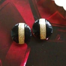 【西洋古董飾品 】黑色調  圓形簡約 雕紋 大耳環 夾式耳環
