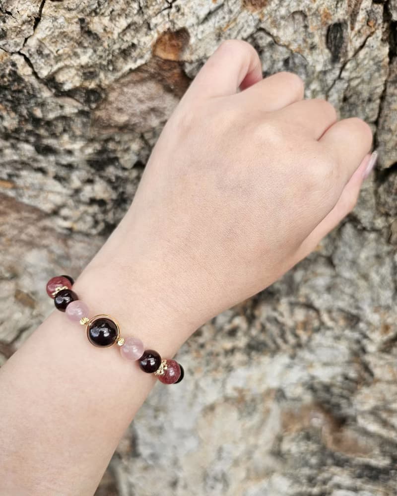 好氣色草莓晶貓款-愛情/喜悅/水晶手鍊/紅膠花/紅石榴/馬粉