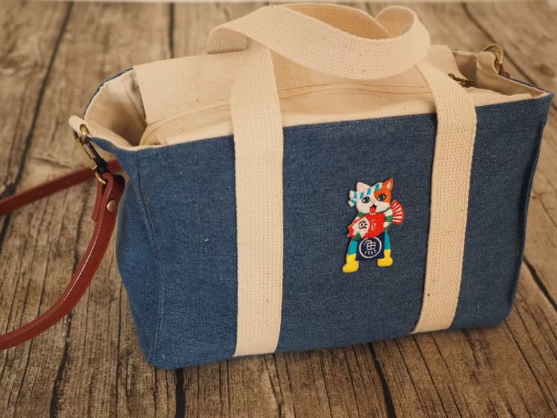 手工縫製托特側肩包帆布小手袋 牛仔布貓貓玩金魚刺繡 可拆調