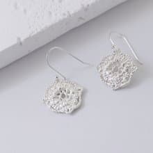 │蕾絲編織│ 手工耳飾 925純銀 徽紋樣式 【徽映】