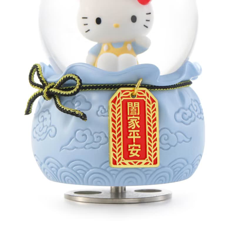 Hello Kitty 闔家平安御守水晶球音樂盒生日聖誕交換禮物新居開運