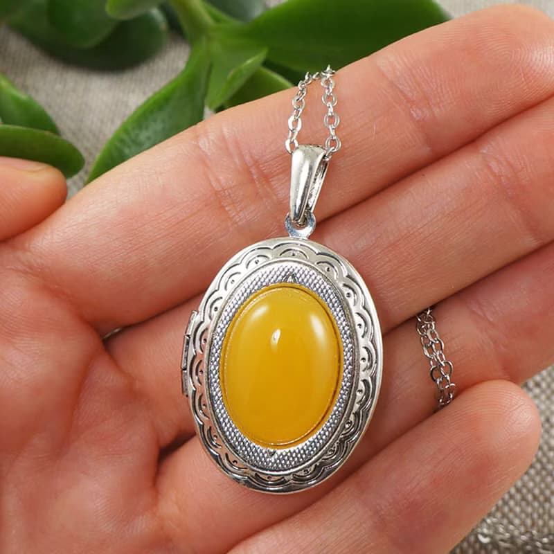 Honey Yellow Agate Silver Oval Photo Locket Pendant Necklace Woman Jewelry Gift
