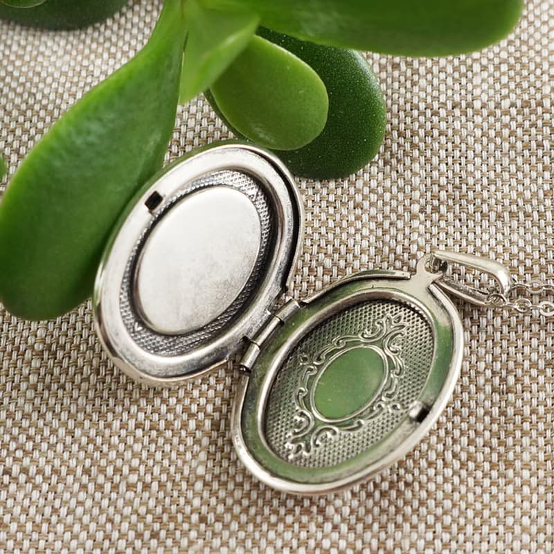 Honey Yellow Agate Silver Oval Photo Locket Pendant Necklace Woman Jewelry Gift