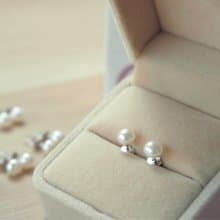 暢銷七夕情人節禮物 | 經典白領 | 耳針式  | 天然珍珠耳環