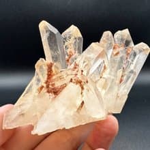 馬達加斯加仙粉白水晶晶簇