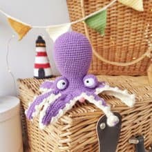 Soft toy octopus. Purple octopus crocheted from cotton yarn. Octopus is 7 inches