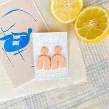 夏日女孩系列- 拱門 手工軟陶耳環(橘色)/耳夾 日常/簡約/夏天