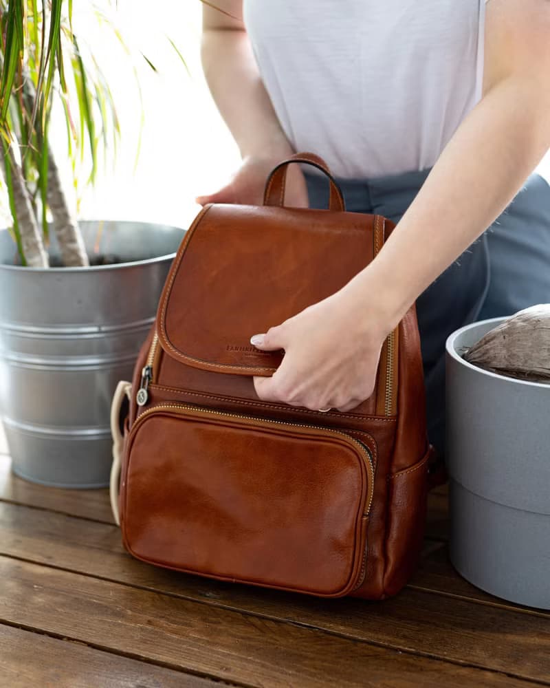 薇妮 雙肩包 VENEZIA ( DARK BROWN)