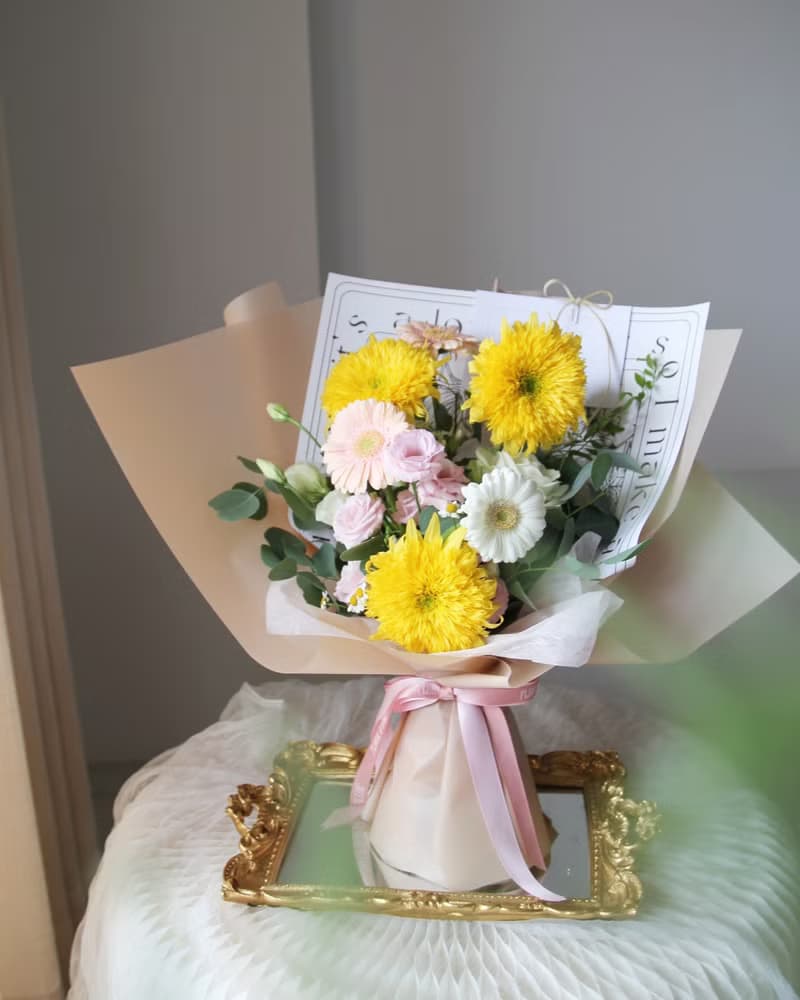 You are my Sunshine 繽紛太陽畢業花束 鮮花花束