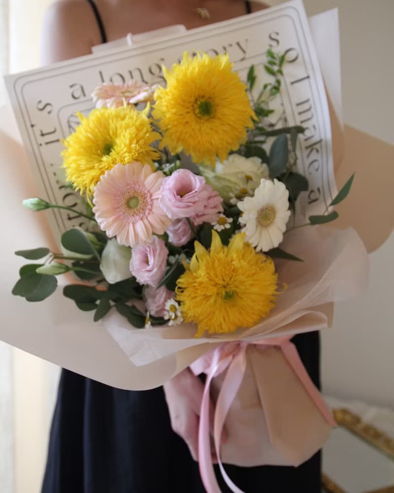 You are my Sunshine 繽紛太陽畢業花束 鮮花花束