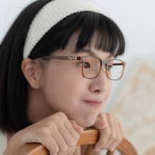 FROMEYES高折射濾藍光×Tri-fU Q彈長方形框眼鏡