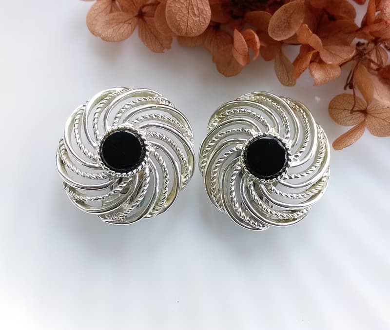Vintage Jewelry 西洋古董飾品 SARAH COV Mystic Swirl 夾式耳環