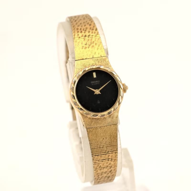 ヴィンテージ SEIKO ラウンド 19mm ゴールドベルト 黒文字盤 ステンレス 女性用 クォーツ 腕時計 手錶 古董錶 復古手錶