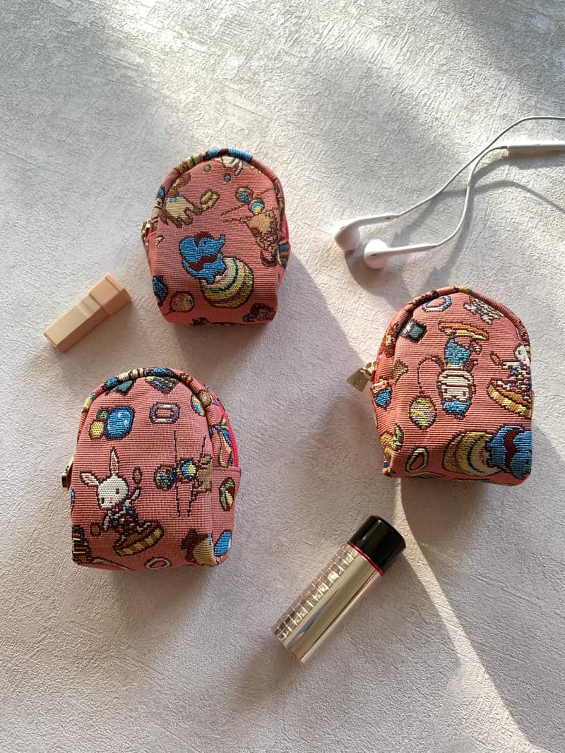 福袋  現貨24H快速出貨  名片夾 小物收納包  零錢包  各1 / 布防潑水 平織緹花 開心馬戲團