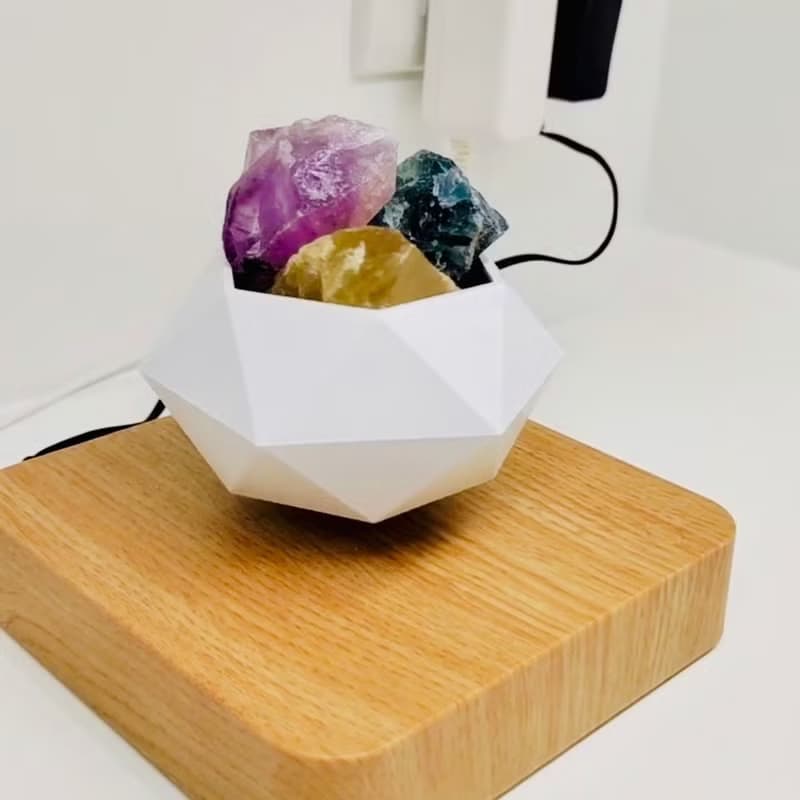 【現貨　禮物】漂浮旋轉香 能量水晶寶盆 轉運、招財 贈精油
