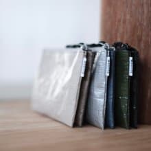 【2TONE mini wallet】3つの収納 超軽量撥水 ポリエチレン ミニウォレット