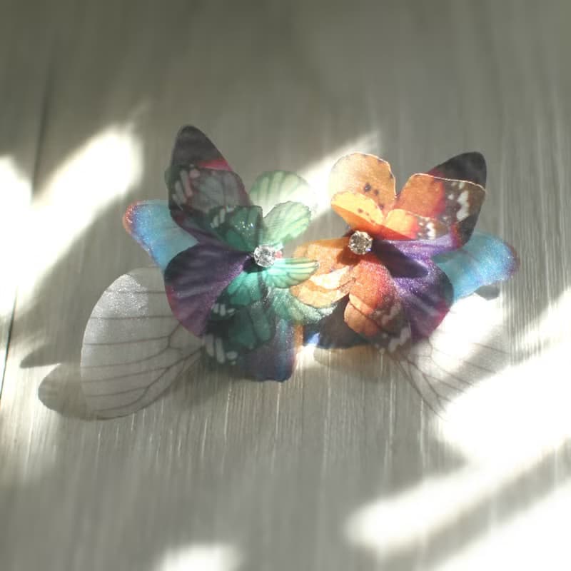 不對稱蝴蝶耳環一對&水鑽925銀耳針 pierced or clip-on earring