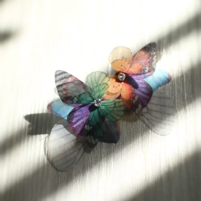 不對稱蝴蝶耳環一對&水鑽925銀耳針 pierced or clip-on earring