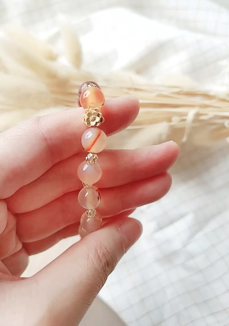 (快速出貨)頂輪/海底輪_天然紅草花瑪瑙+紫碧璽+紅財神蓮花手環