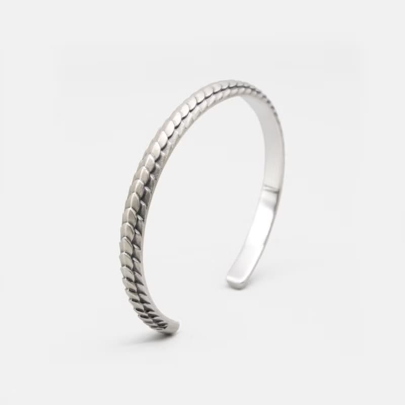 Dragon Scales Bangle / DB-5