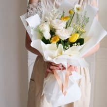 白玫瑰 鬱金香 清新黃白系 鮮花花束/限台中地區