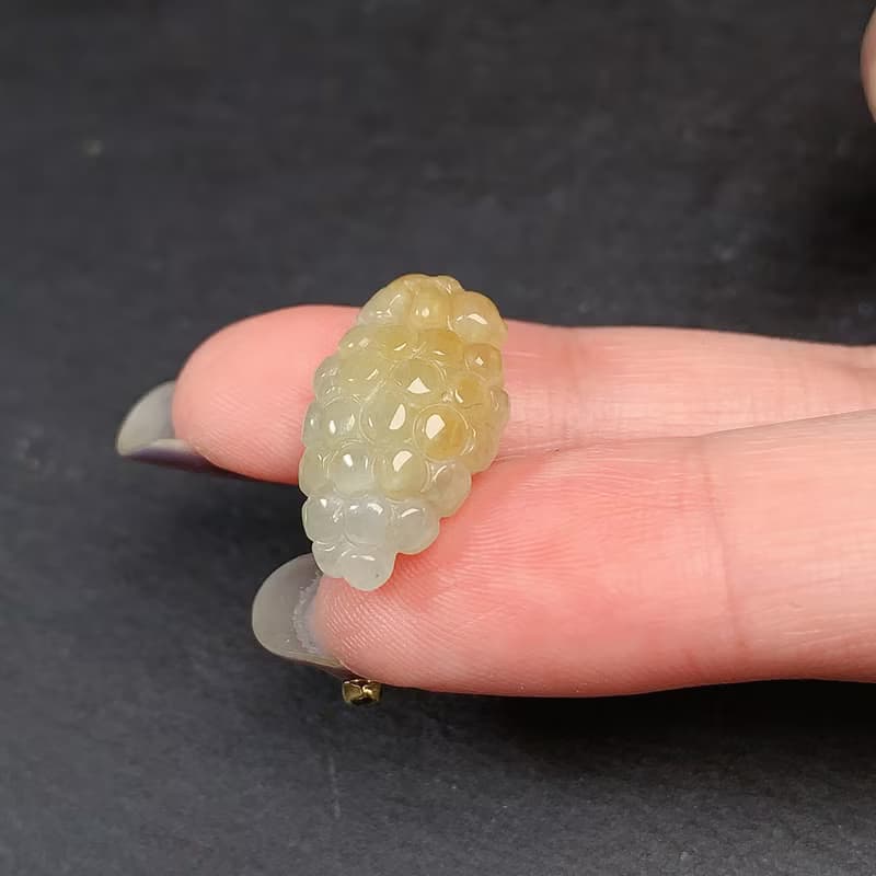 飄黃翡翠葡萄項鍊 | 天然緬甸玉A貨翡翠 | 送禮