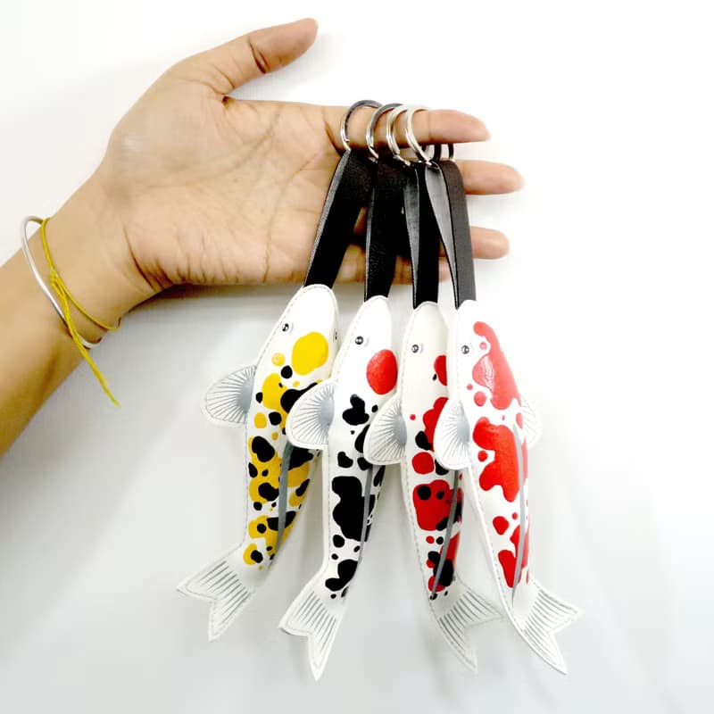 Koi Fish keychain, gift for animal lovers add charm to your bag.