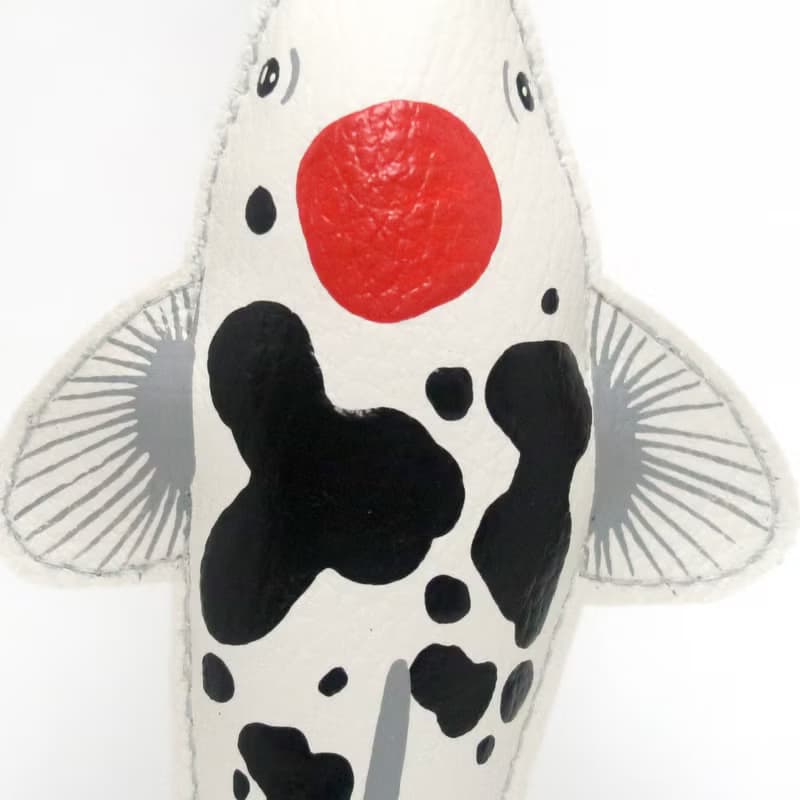 Koi Fish keychain, gift for animal lovers add charm to your bag.