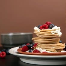 Coffee & More 餐盤20cm 磚紅