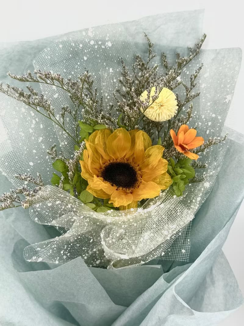 畢業季主題花卉 畢業花束/永生向日葵擴香索拉乒乓菊花束